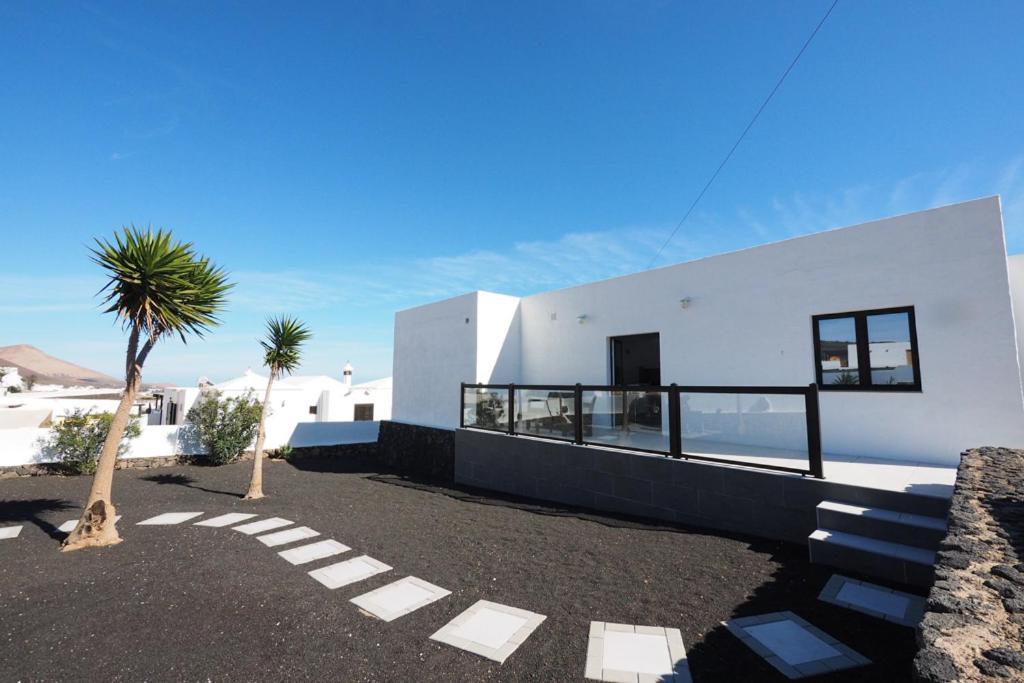Private Apartment With Mountain And Sea Views, La Asomada, Lanzarote Tías Exterior foto