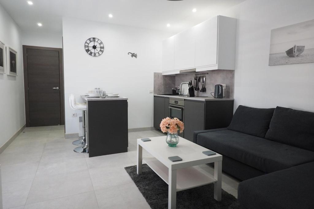 Private Apartment With Mountain And Sea Views, La Asomada, Lanzarote Tías Exterior foto